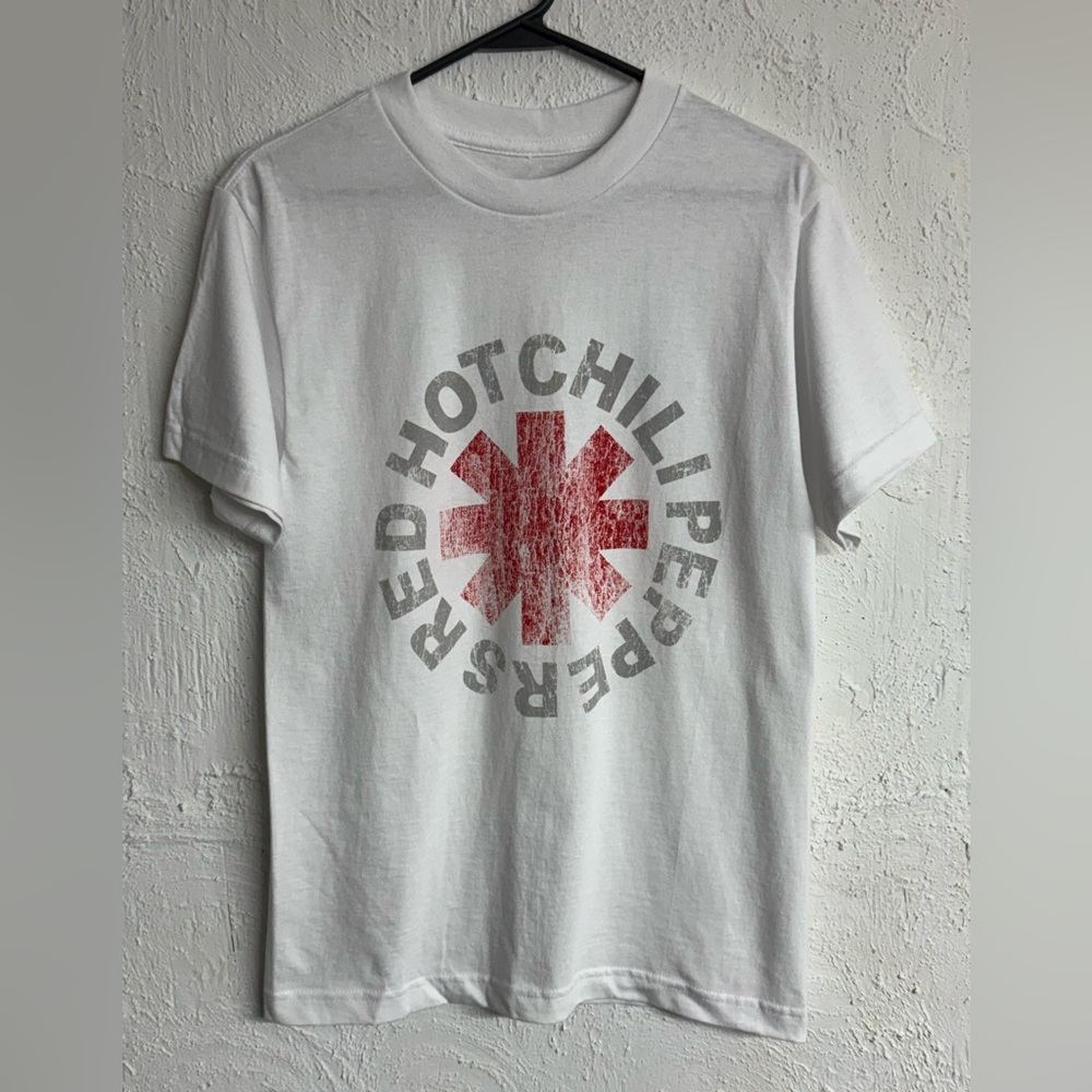 Red Hot Chili Peppers Men's Standard Official Distressed Outlined Logo T-Shirt